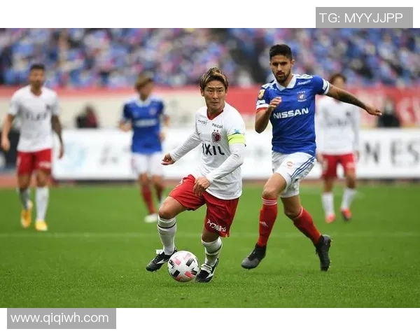 鹿岛鹿角逆袭夺冠引发J1联赛新格局球迷热议未来发展方向